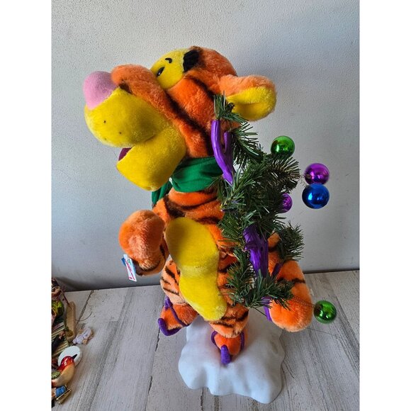 Vintage Telco AS IS Tigger Winnie the Pooh tree plush skating Xmas decor - Picture 3 of 12